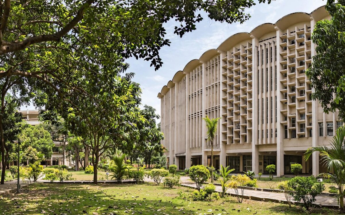 Gas Pipeline Blaze at IIT Bombay Injures Five