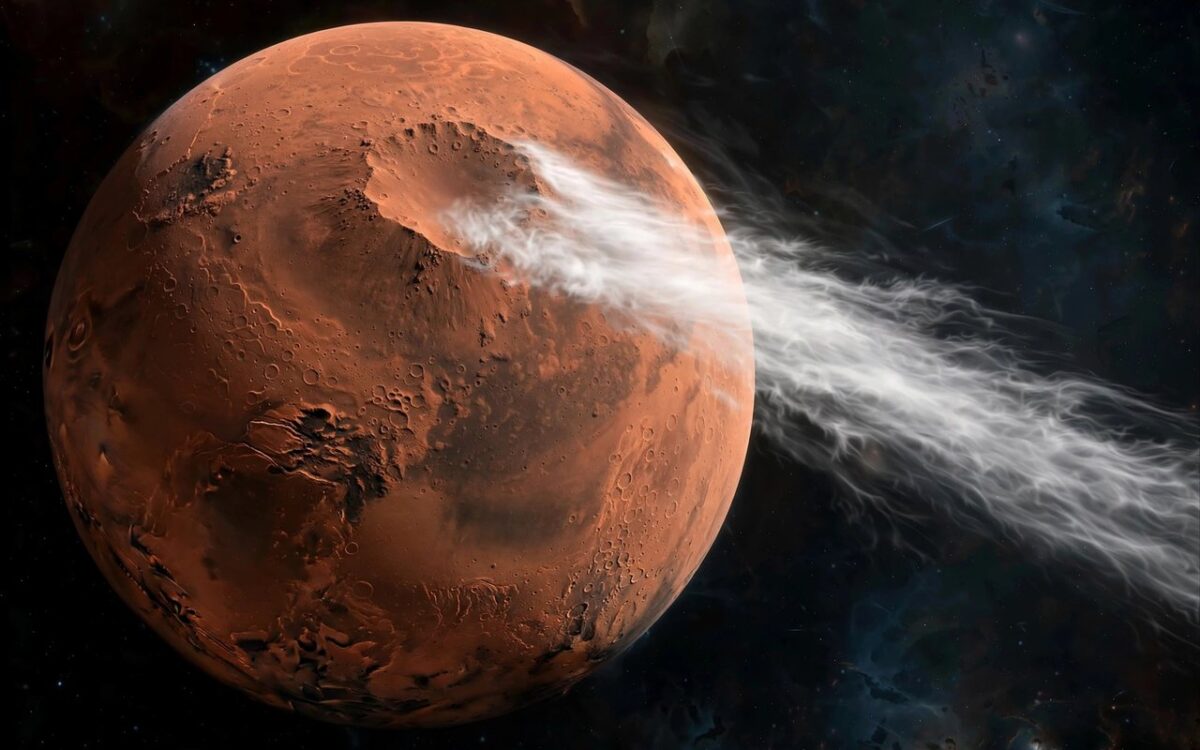 1,100-Mile-Long Mars Cloud Defies Physics
